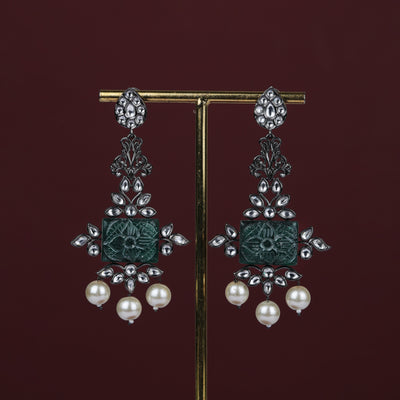 Zunaira earrings (green)