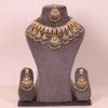 Aruna Kundan Necklace Set