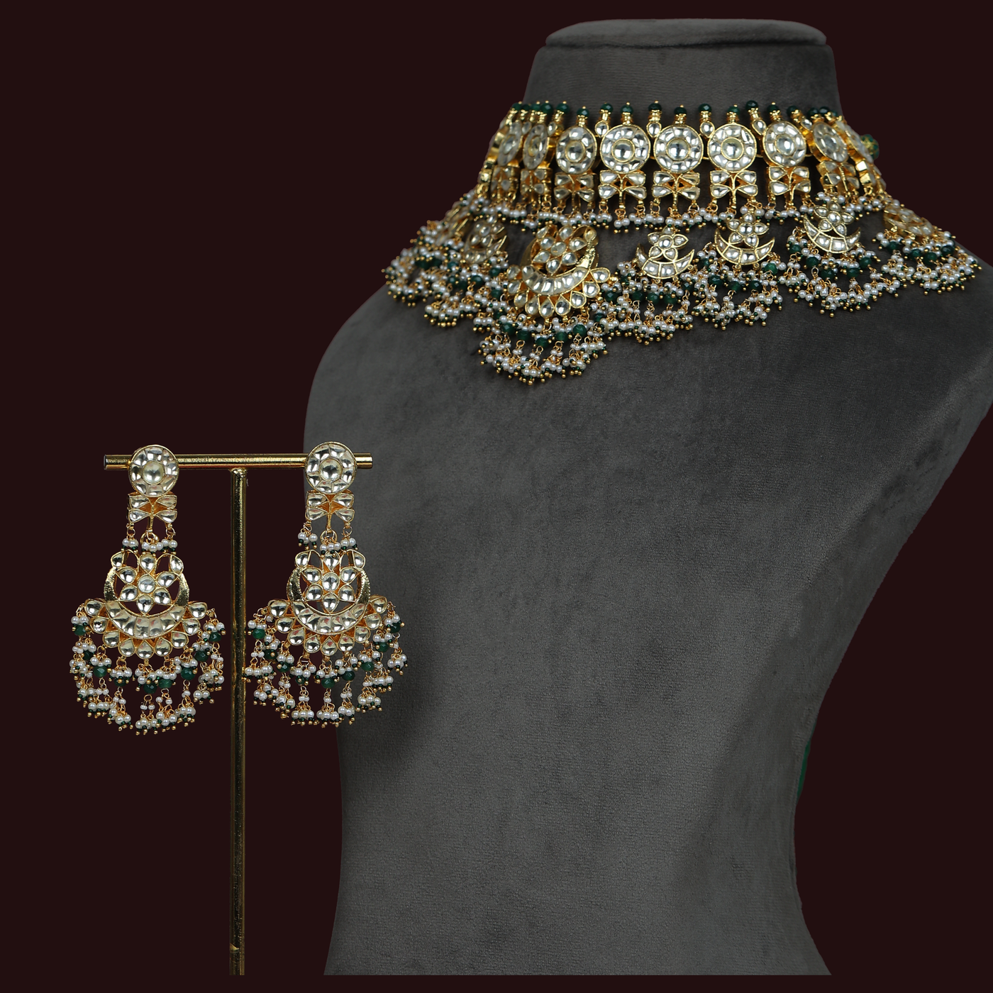 Aruna Kundan Necklace Set