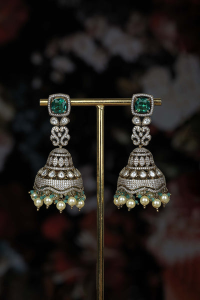 Yutika Earrings Green