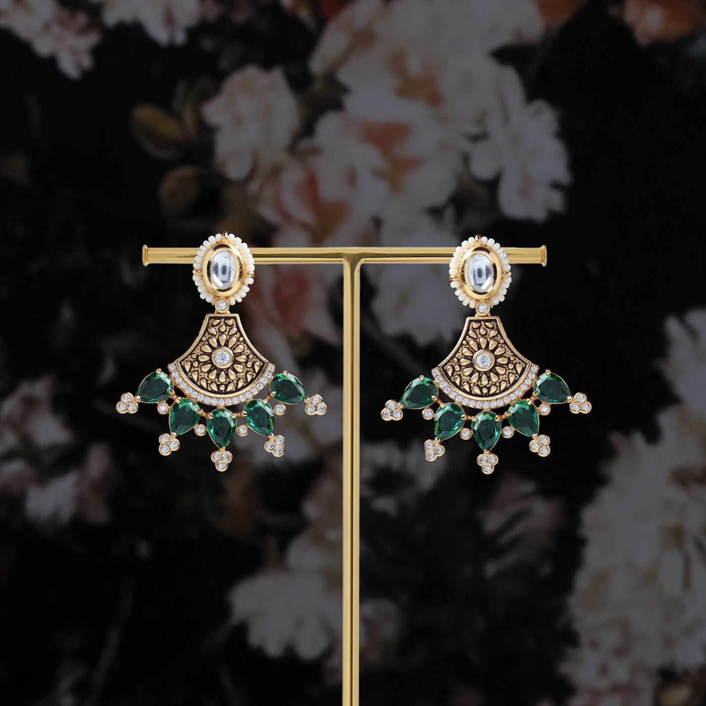 Yashvi Kundan Necklace Set