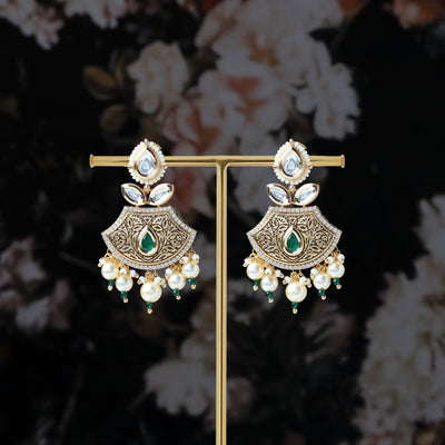 Mayura Emerald Choker Set