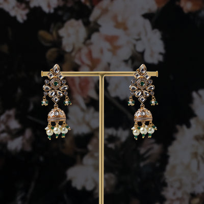 Kyara Kundan Necklace Set