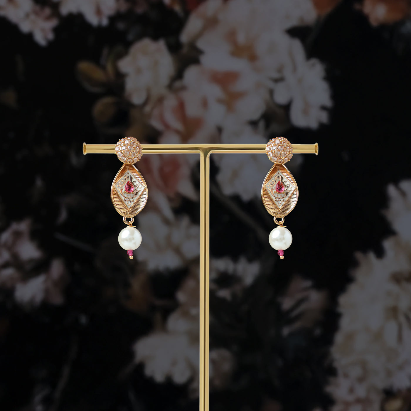 Vamika Kundan Necklace Set
