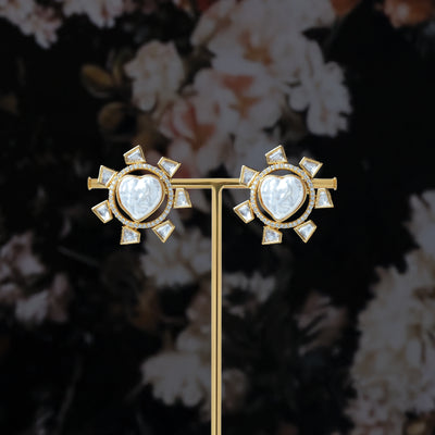 Ishara Pearl Kundan Set