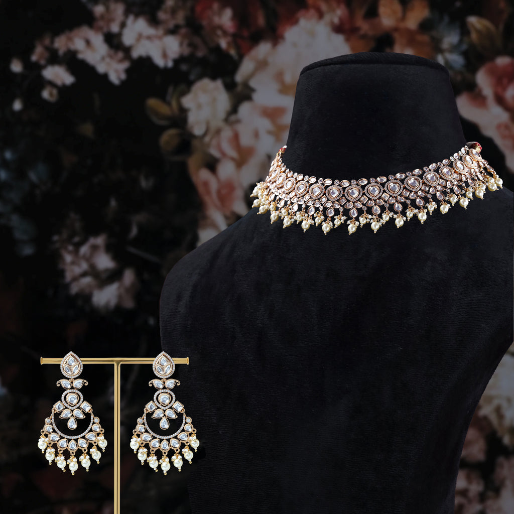 Aarvi Pearl Necklace Set