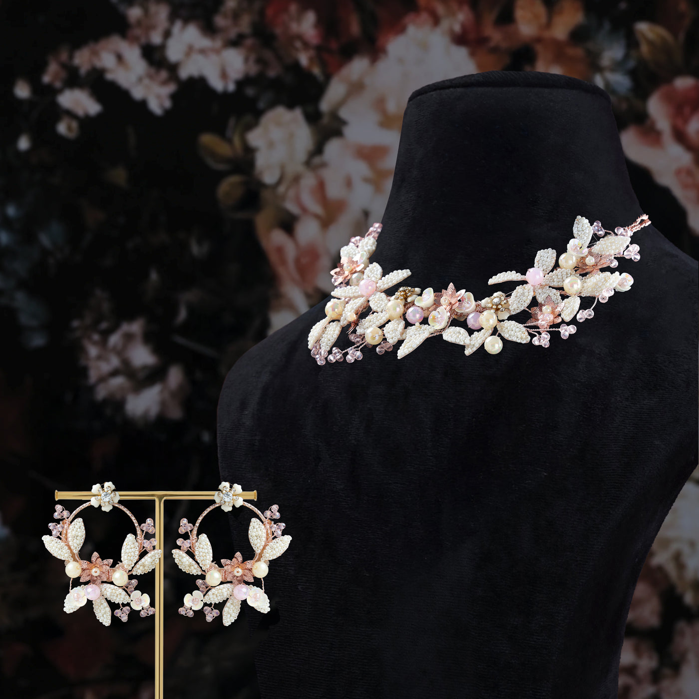 Aarshiya Necklace Set