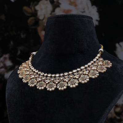 Samaira Kundan Necklace Set