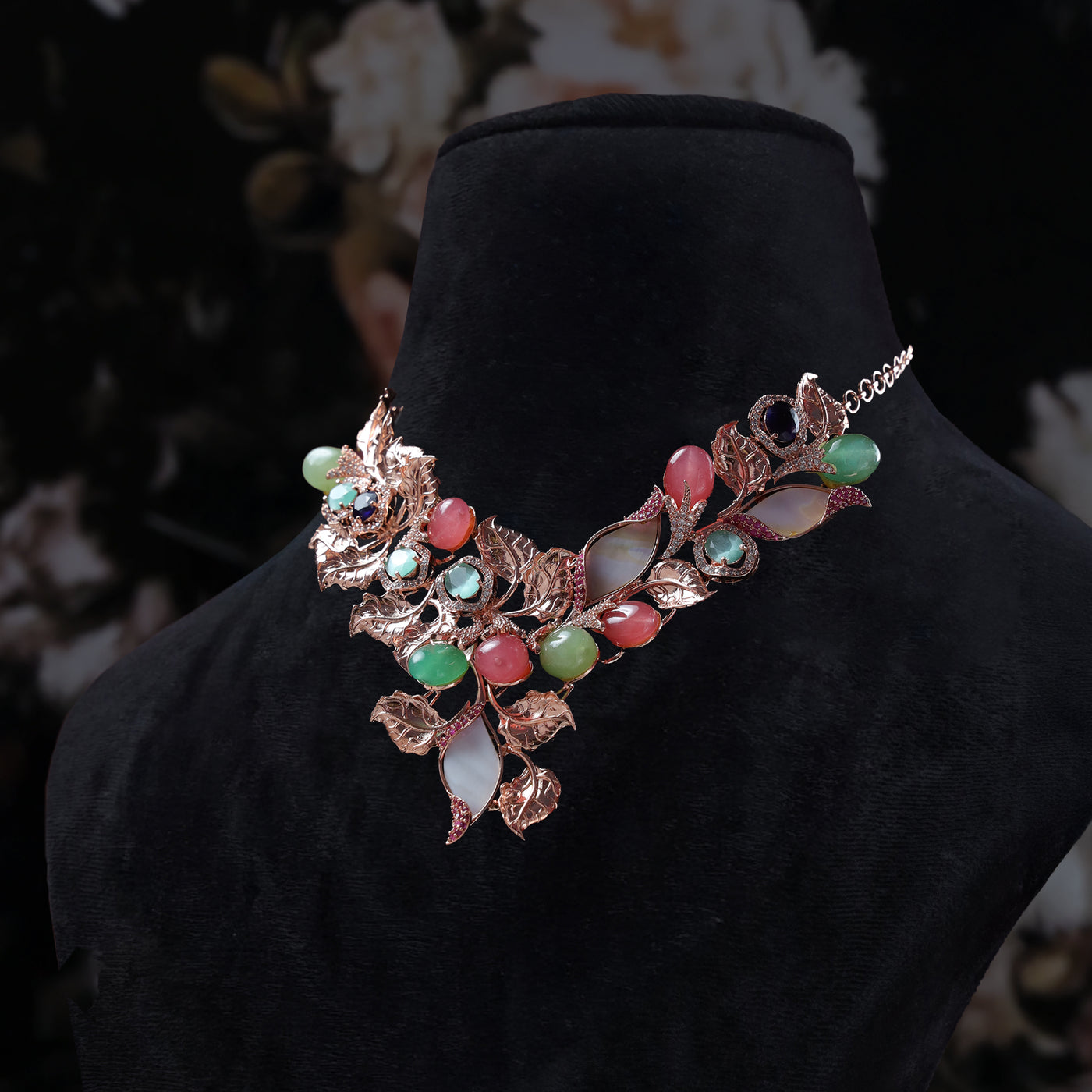 Mrinali Necklace Set
