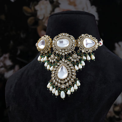 Noor-E-Jahan Kundan Set