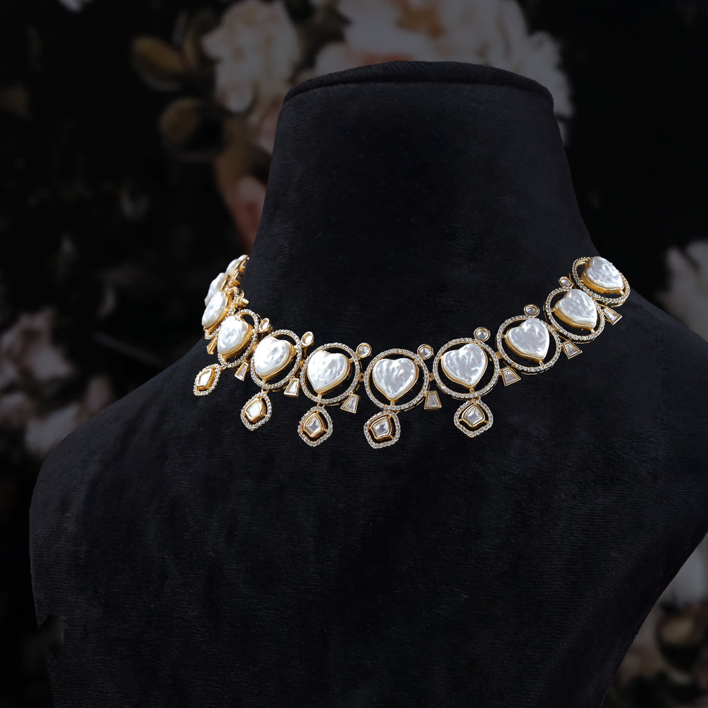 Ishara Pearl Kundan Set