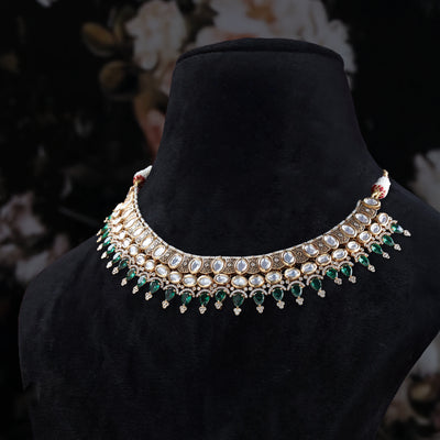 Yashvi Kundan Necklace Set