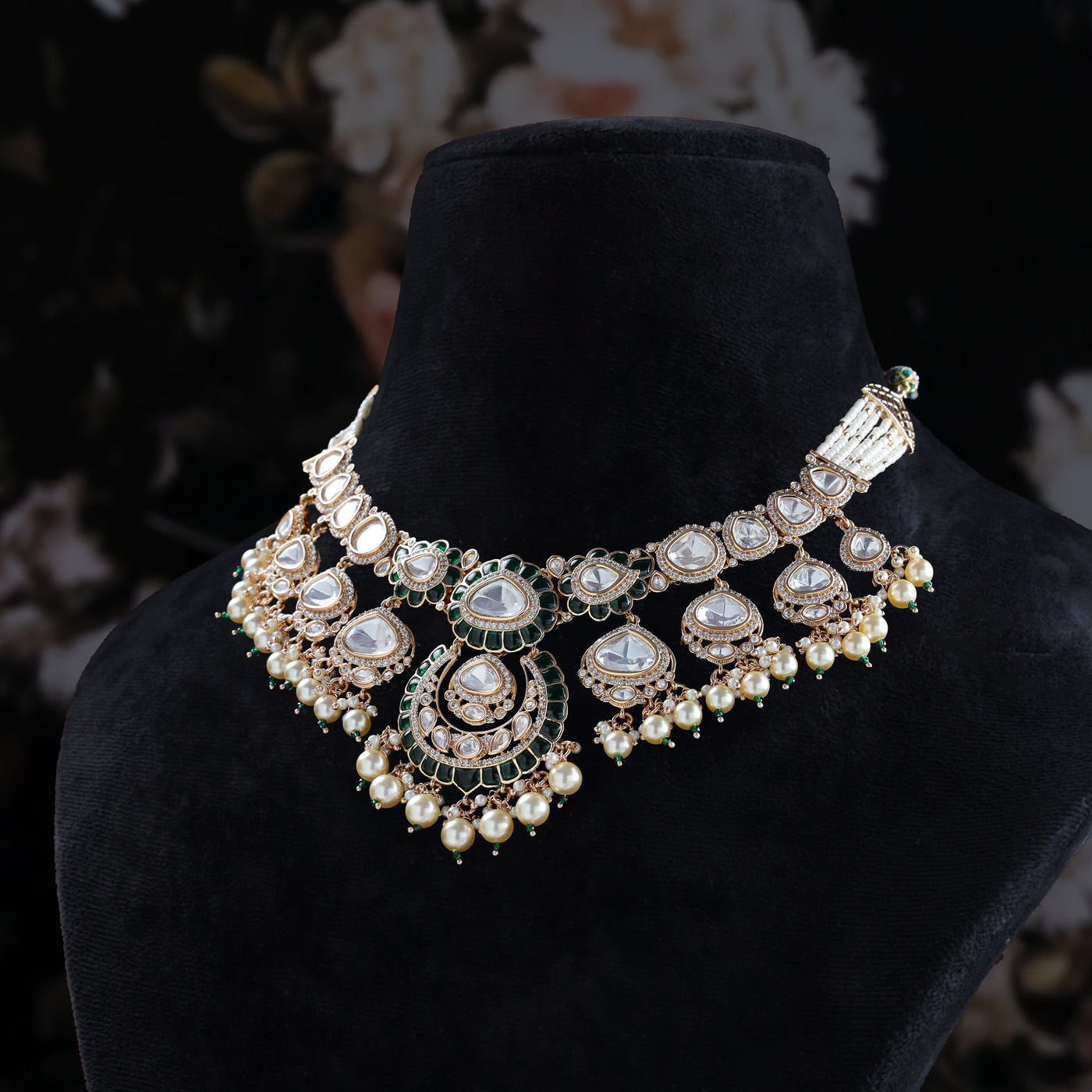 Ruhani Kundan Set