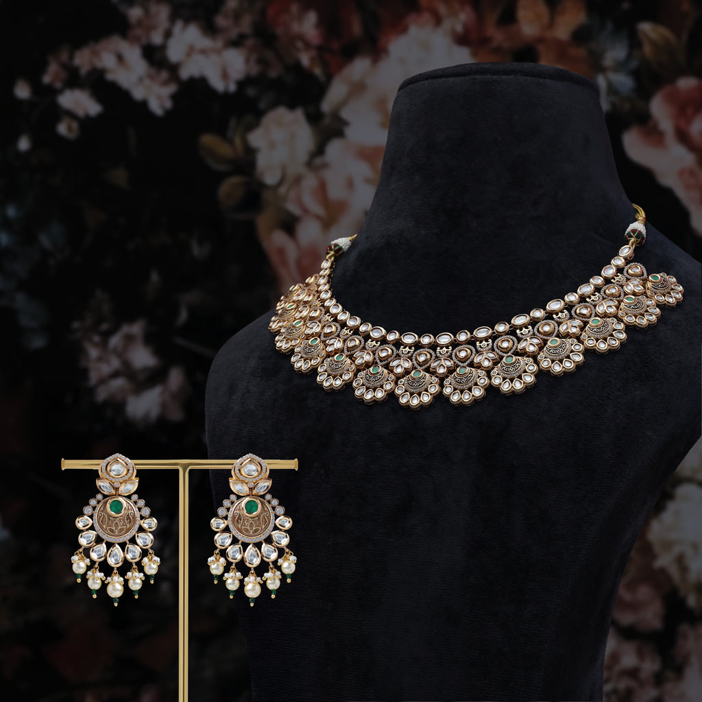 Samaira Kundan Necklace Set