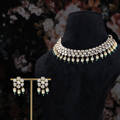 Amira Kundan Set