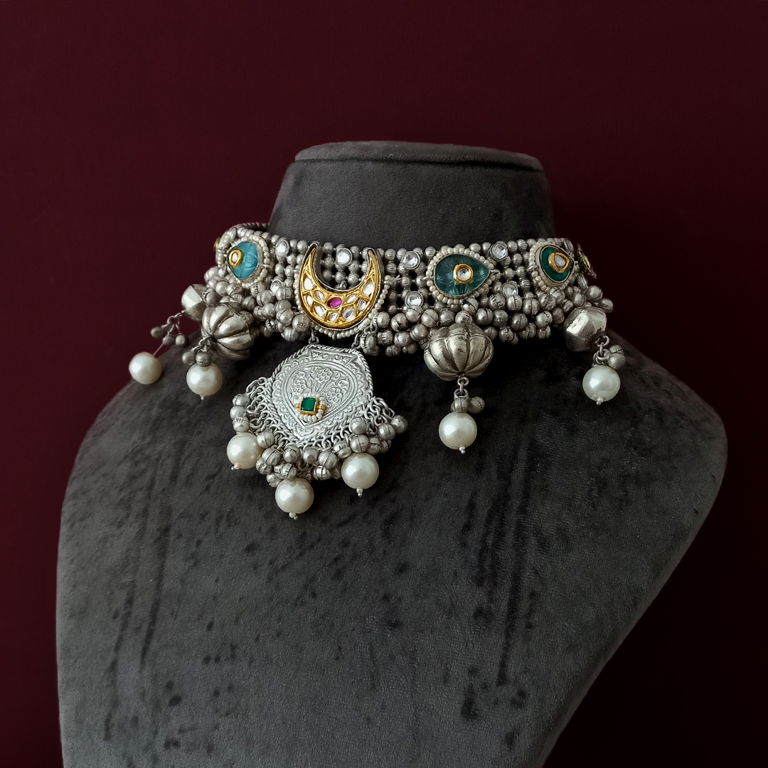 Mehwish Oxidised Choker