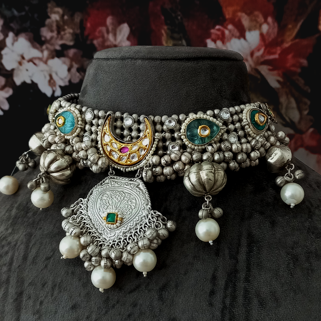 Mehwish Oxidised Choker