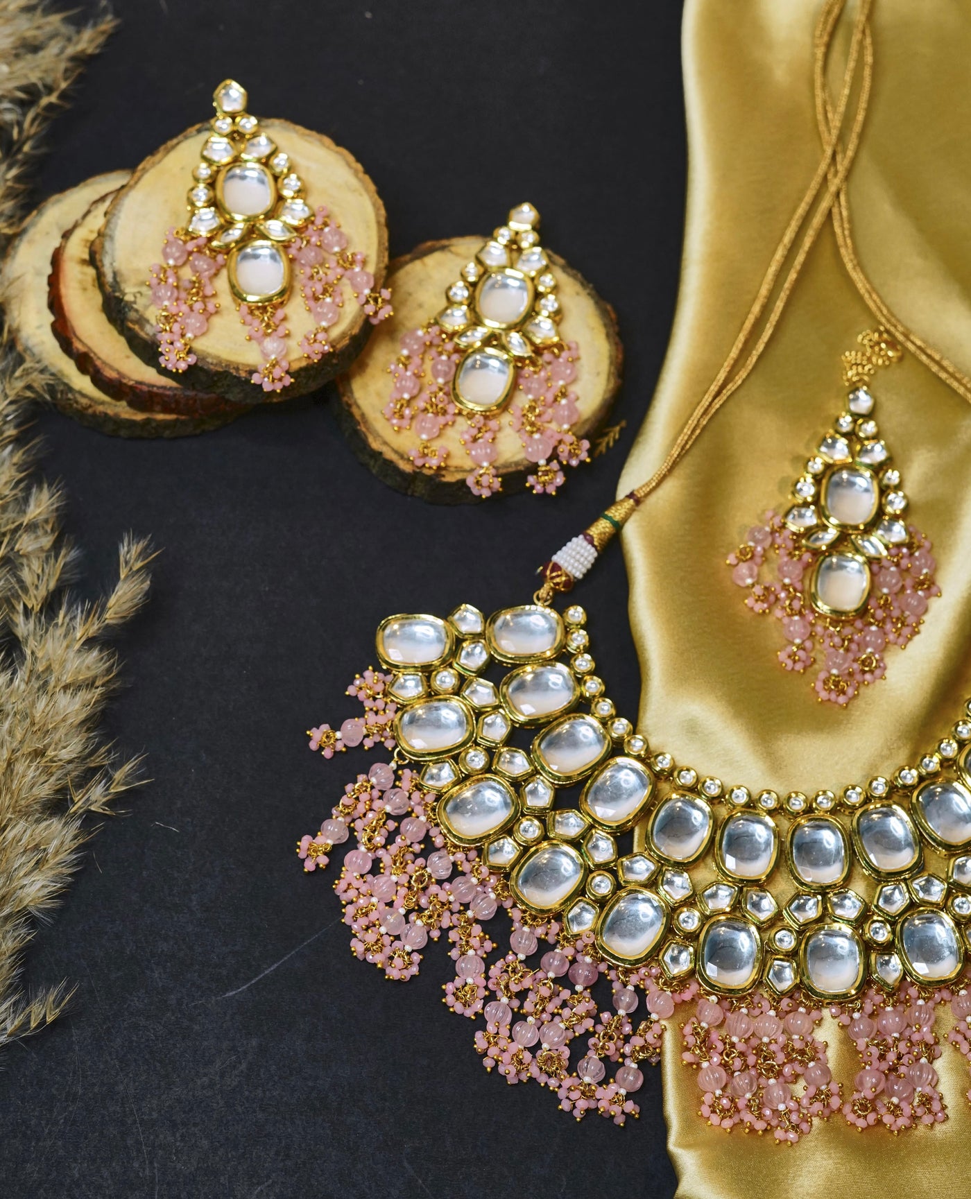 Nihira necklace set (pink)